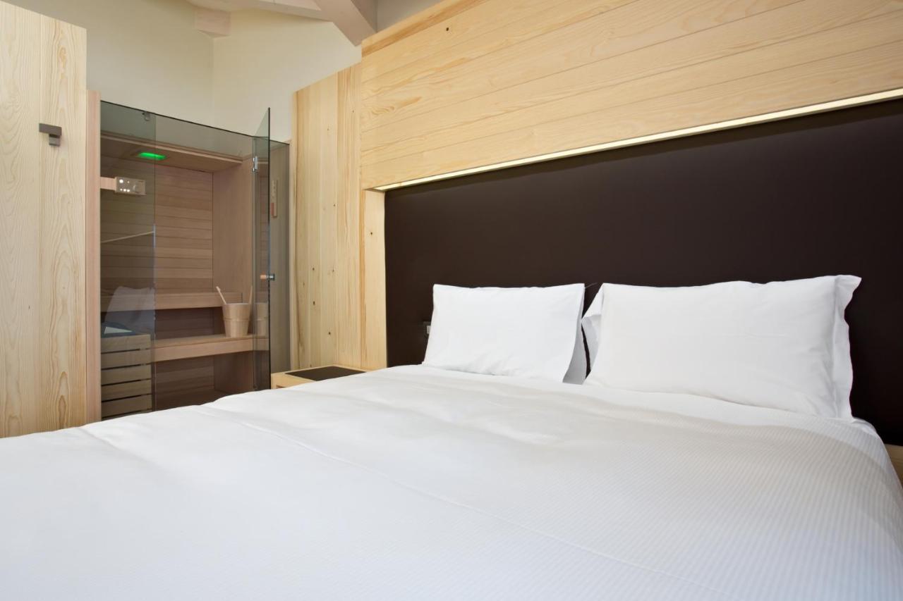 Hotel Delle Alpi ปัสโซเดลโตนาเล ภายนอก รูปภาพ