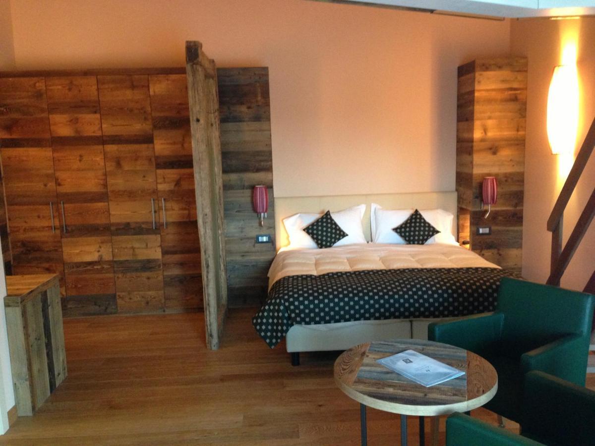 Hotel Delle Alpi ปัสโซเดลโตนาเล ภายนอก รูปภาพ