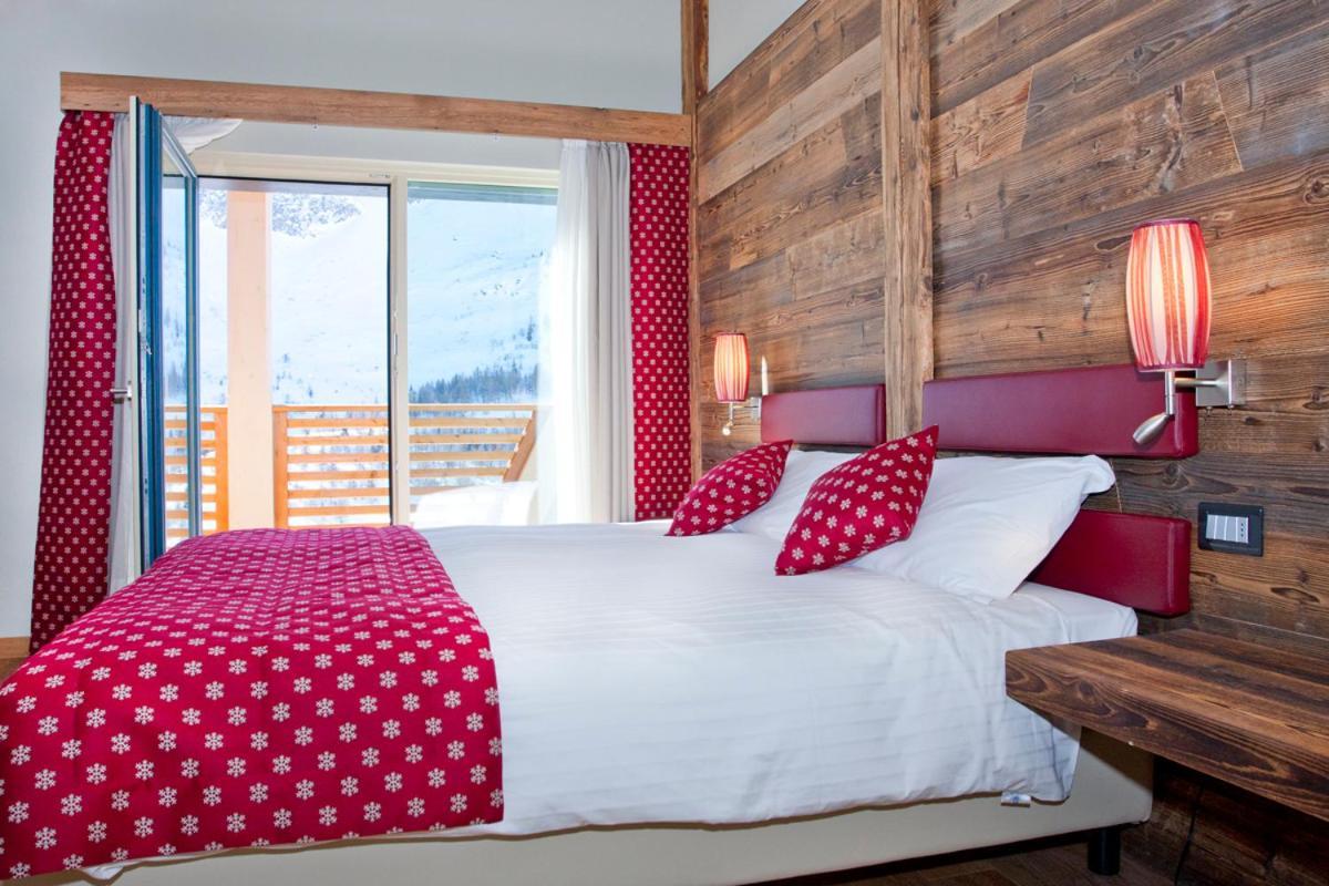 Hotel Delle Alpi ปัสโซเดลโตนาเล ภายนอก รูปภาพ