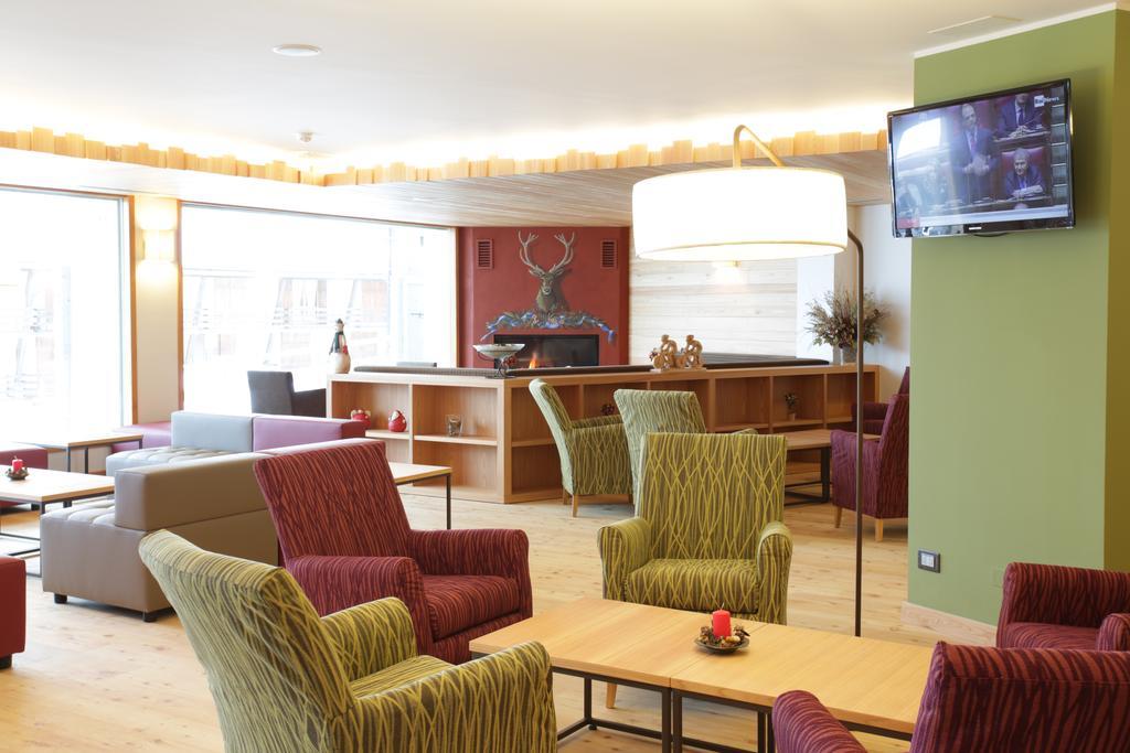Hotel Delle Alpi ปัสโซเดลโตนาเล ภายนอก รูปภาพ