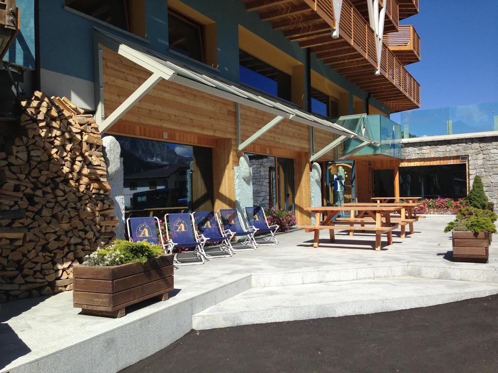 Hotel Delle Alpi ปัสโซเดลโตนาเล ภายนอก รูปภาพ